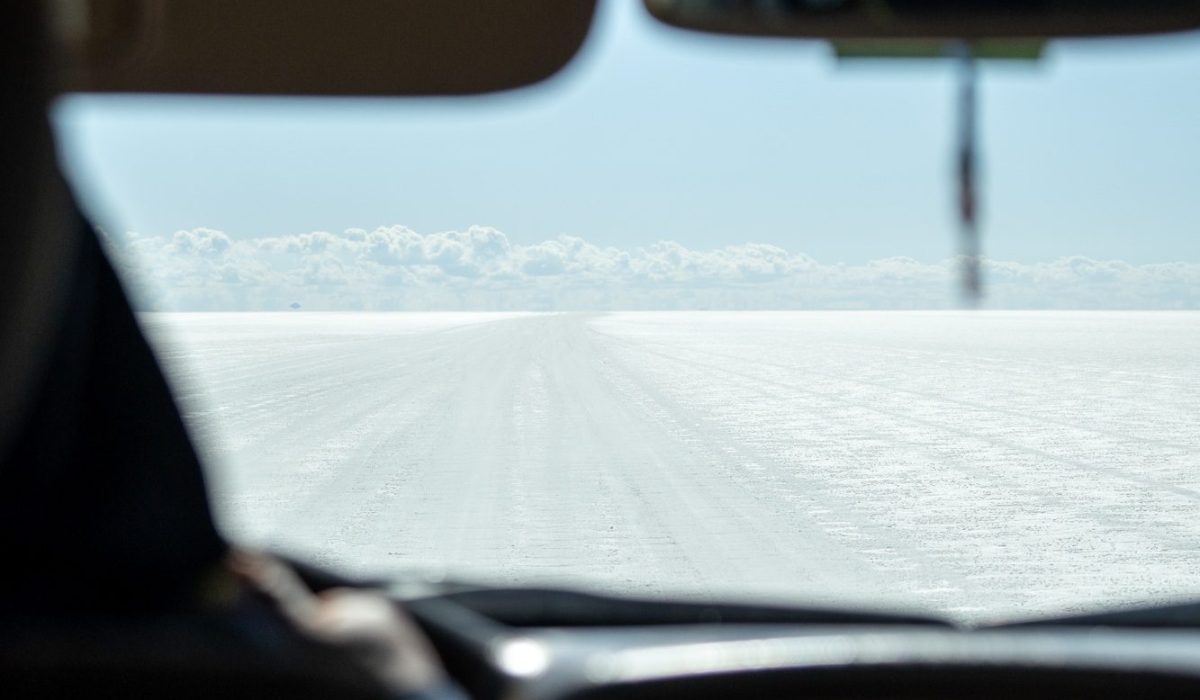 Photo of Car Bolivia Salar de Uyuni Salt Flats