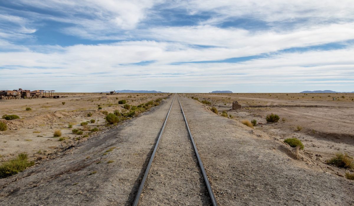 Railway tracks at the Uyuni train cemetery - Uyuni, Potosi, Bolivia